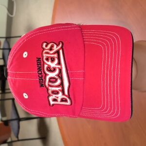Wisconsin Badgers Embroidered Logo Snap-on Hat Cap OSFA